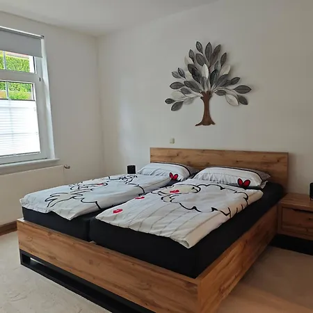 Am Heinepark Apartment *